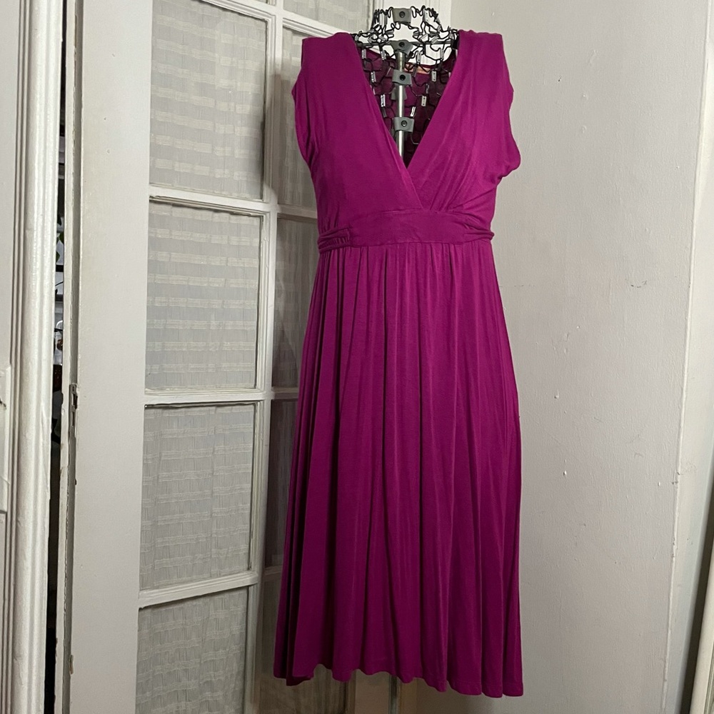 Mixie v-neck midi-dress, fuschia, medium